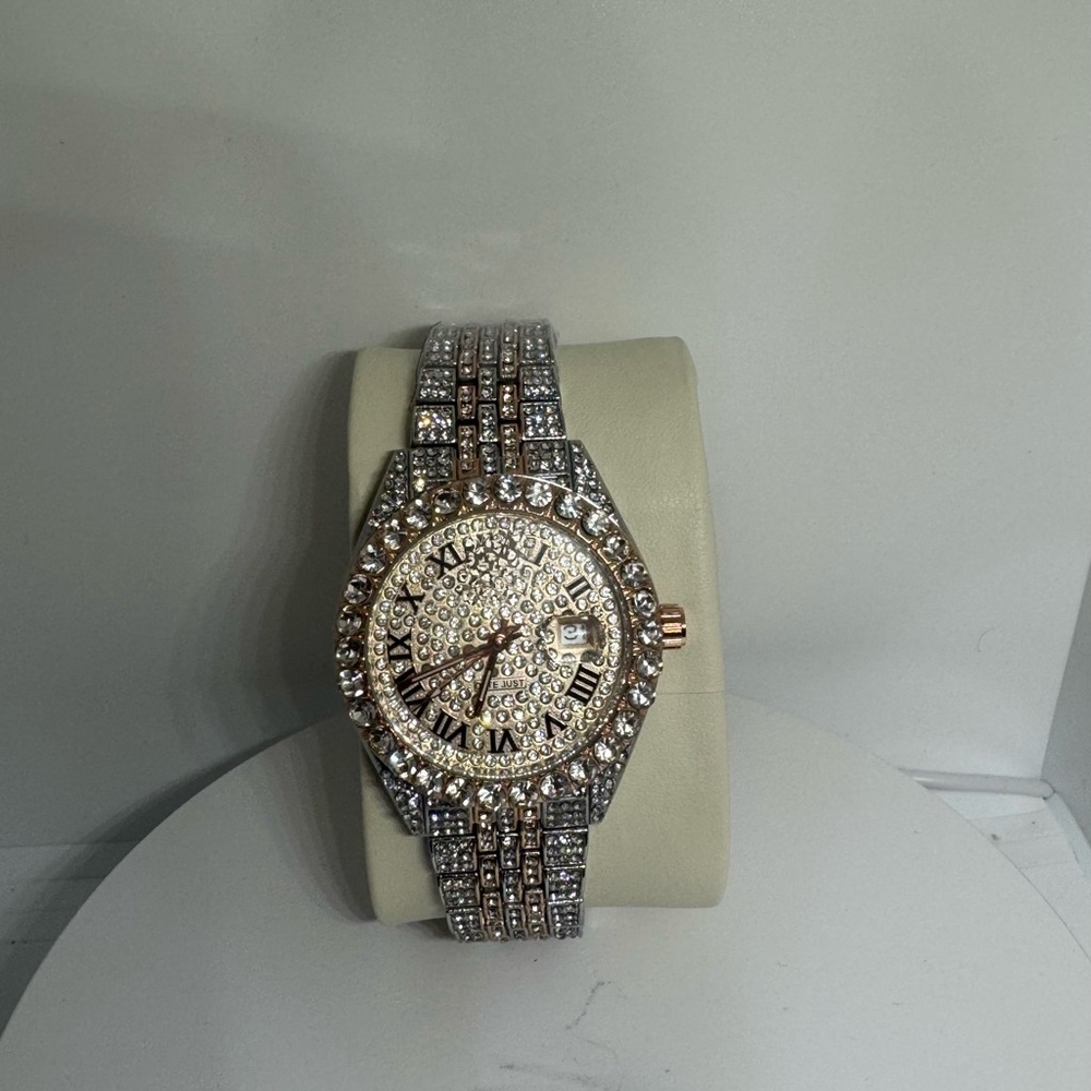 Luxe Silver and Gold Men's Diamond Watch